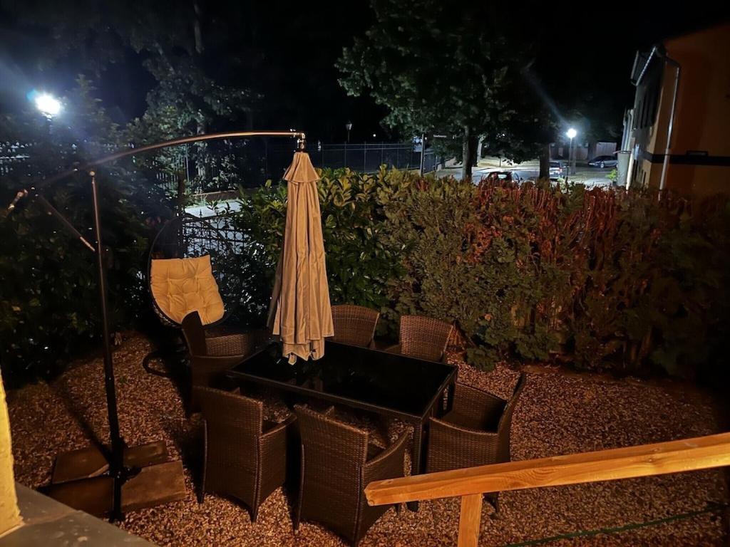 "Ferienwohnung Am Schloss" - Ferienwohnung Mit Blick Auf Das Barbyer Schloss, 5 Gehminuten Bis Zur Elbe Kültér fotó